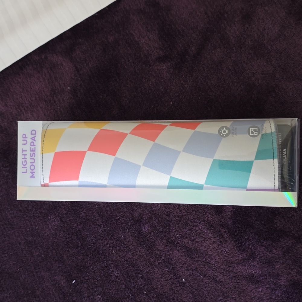 Vivitar Light Up Mouspad rainbow Checkerboard NWT‎